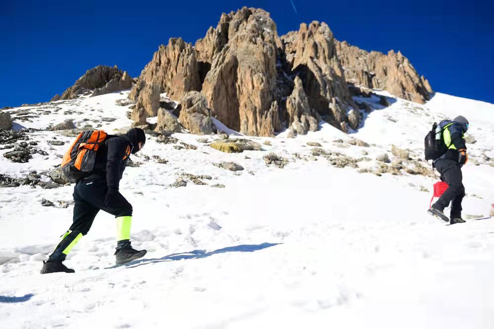 追光丨冰雪经济为高原乡村振兴“添翼”