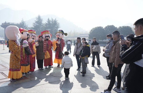 新春走基层｜传统文化拥抱时代潮流 解锁九华新玩法