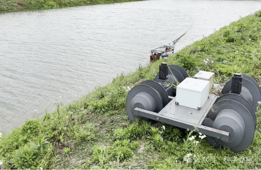 水产养殖的“大力水手”——捕捞池塘智能拉网新装备问世