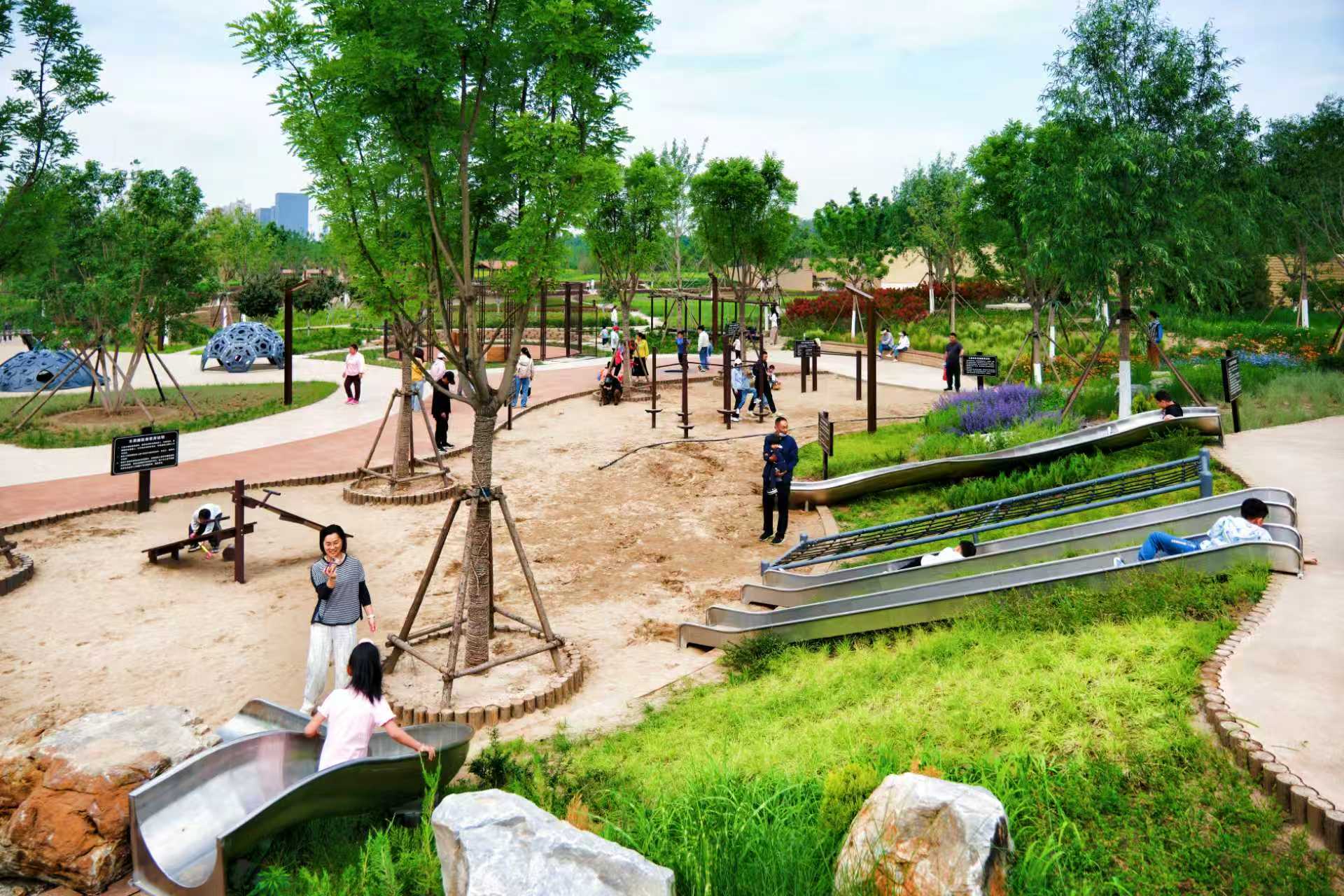 北京市属公园打造儿童友好乐园，共筑自然亲近时光